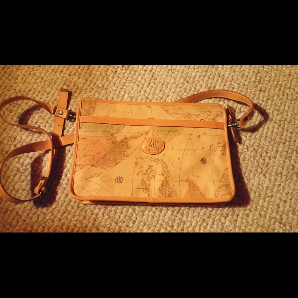 Allan Edward World Map Purse